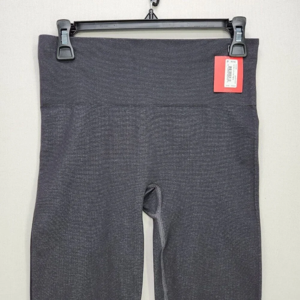 Spanx® Seamless Leggings Compression Track Stripe in Graphite Dust Size Medium - Picture 4 of 13